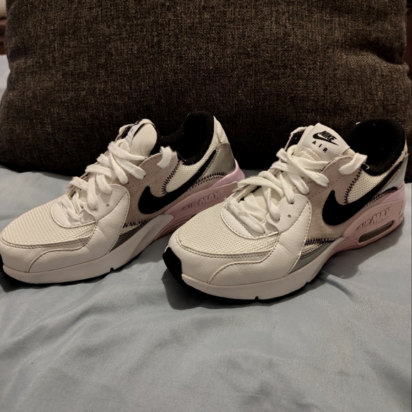 Nike Air Max - Picture 2 of 11